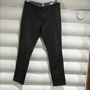 GAP Black Men's Slim Chino Pants